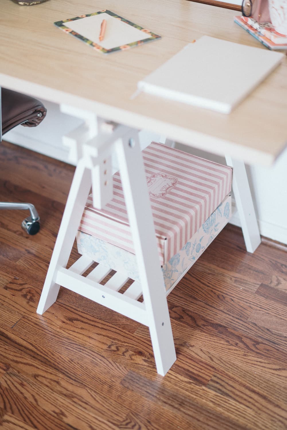 Desk 1