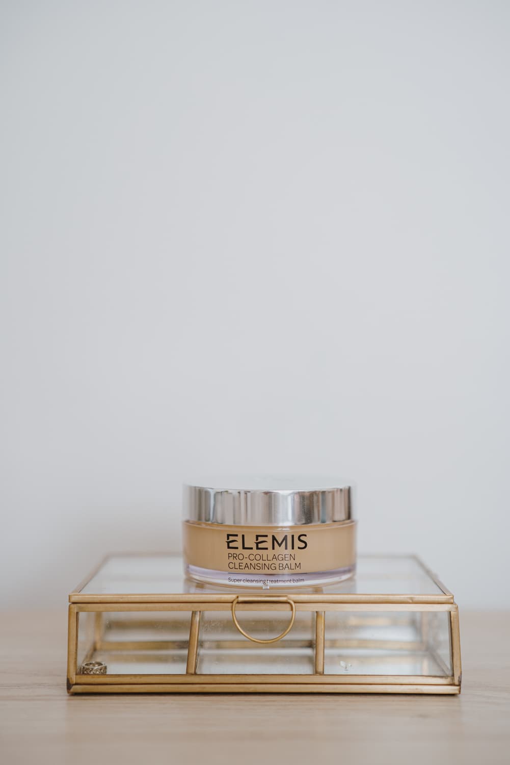 Elemis 1 2
